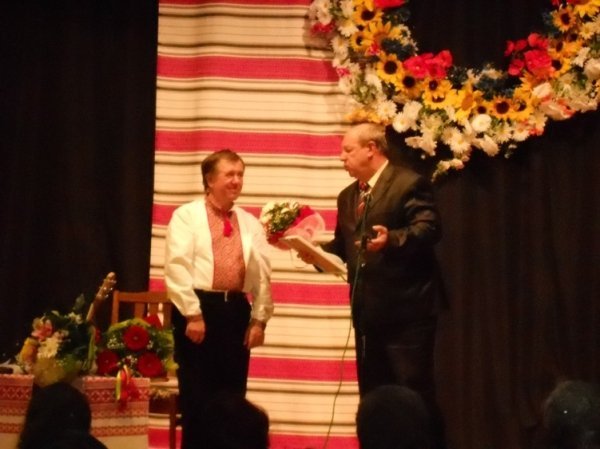 Волинський поет до свого ювілею записав перший диск із піснями. ФОТО